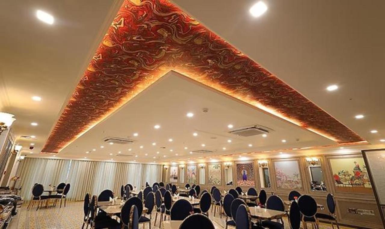 Fabhotel Prime Hampton By Ic'S Noida Zewnętrze zdjęcie