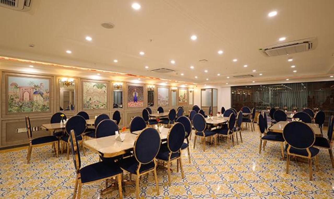 Fabhotel Prime Hampton By Ic'S Noida Zewnętrze zdjęcie