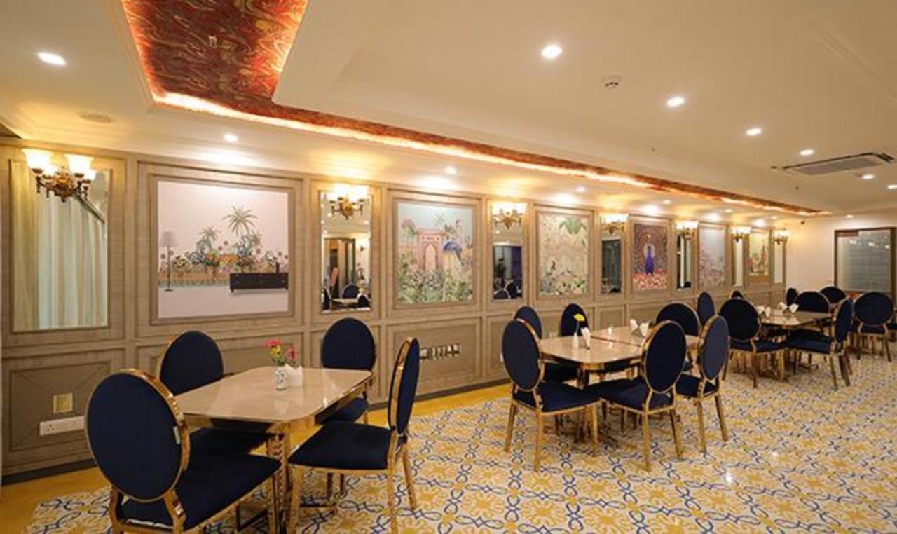 Fabhotel Prime Hampton By Ic'S Noida Zewnętrze zdjęcie